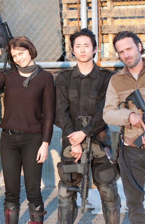 Glen And Maggie Glenn Y Maggie Steve Yeun Desolation Row Glenn Rhee