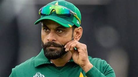 Pakistan Cricketer Mohammad Hafeez Says Laadla In Context Of Indian