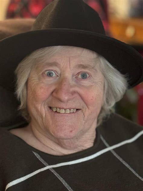 Linda Lou Hufnagle: Obituary and Memorial Services