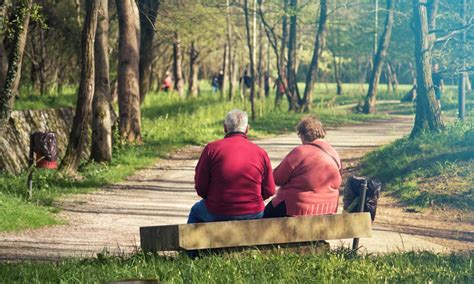 Waloryzacja emerytur będzie niższa niż rok temu Seniorzy otrzymają