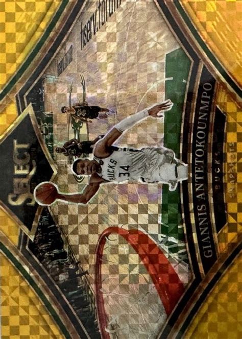 Giannis Antetokounmpo Select Snapshots Gold Price Guide