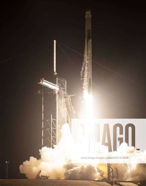 A Spacex Falcon 9 Rocket Carrying The Company S Dragon Spacecraft Is