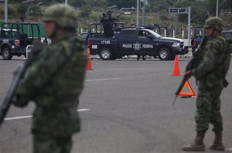 México Tres policías muertos en una emboscada de sicarios en el oeste