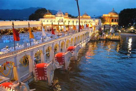 Taj Lake Palace Udaipur Wedding Cost | Capacity and Venue Options [2024 ...