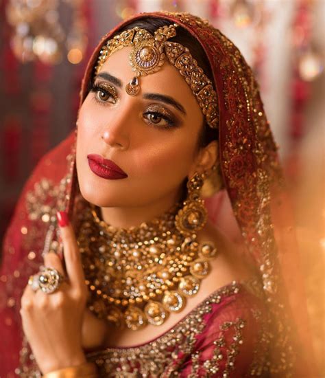 Urwa Hocanes Ravishing Bridal Photoshoot