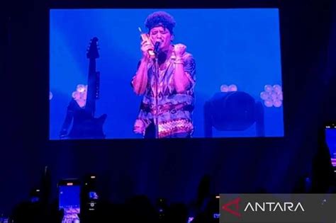 Konser Di JIS Bruno Mars Sapa Penggemar Indonesia Koran Jakarta