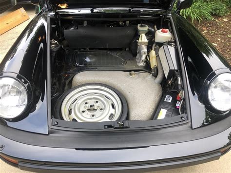 Jornal dos Clássicos Porsche 911 Carrera Targa que pertenceu a Tom