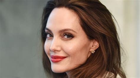 Breast Cancer Angelina Jolies Doctor Shares Top Prevention Tips