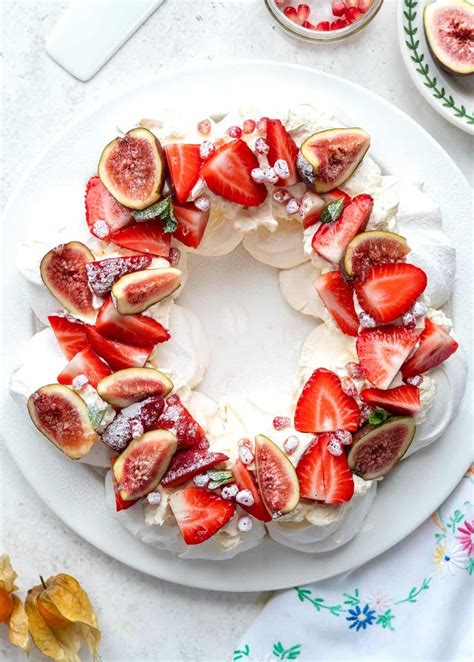 Pavlova Christmas Wreath Recipe Gabriel Imran