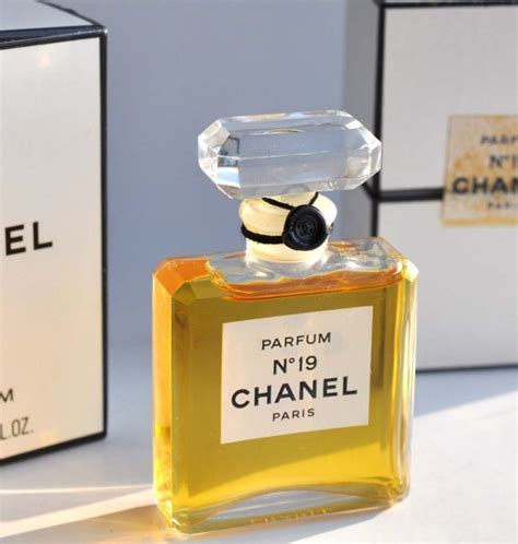Chanel No 19 Parfum | отзывы
