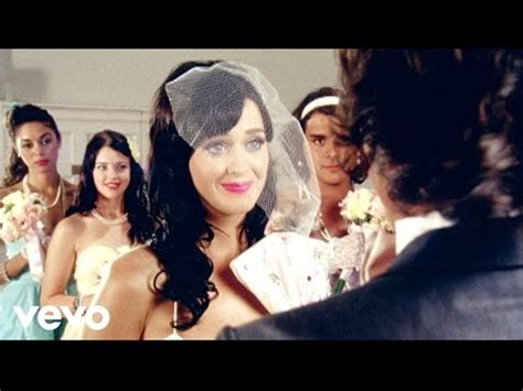 Katy Perry Hot N Cold Tekst tłumaczenie oraz gify i obrazki