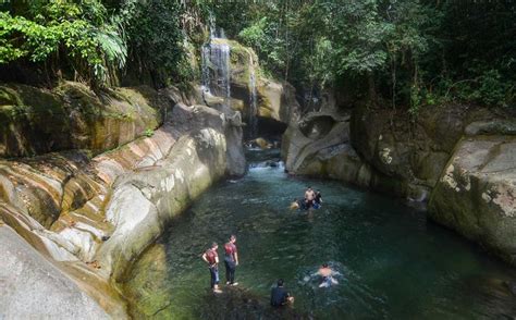 7 Air Terjun Cantik Di Pulau Sumatera Pesonanya Bak Kepingan Surga