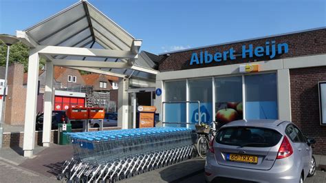 Klanten Zijn Woedend Albert Heijn Doet Contant Geld In De Ban