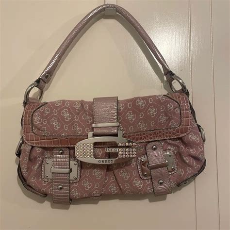 Vintage 2000s Pink Guess Shoulder Bag Must Sell Guess Shoulder Bag Guess Bags Bags