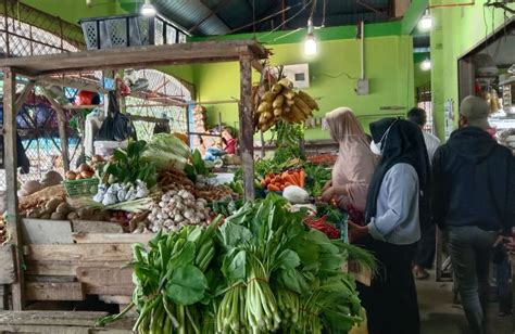 Musim Hujan Harga Sayur Di Pasar Tradisional Bintan Mulai Naik