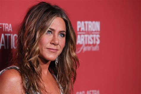 Jennifer Aniston Maman à 52 Ans Ce Quelle Aurait Dit Aux Acteurs De Friends La Libre