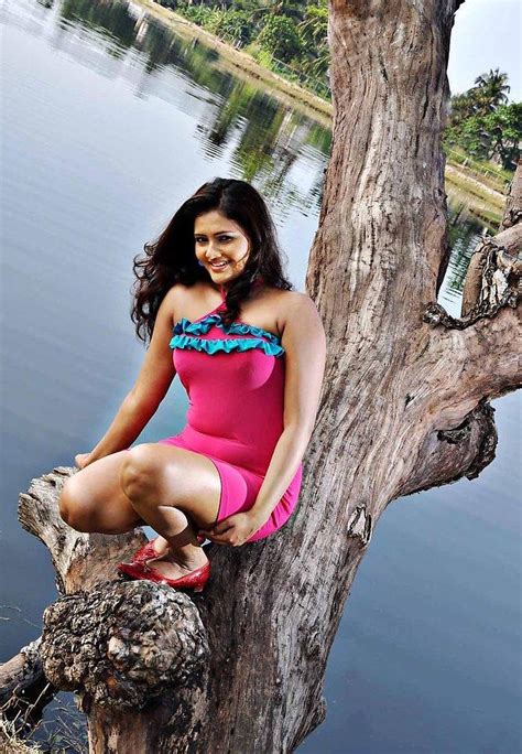 World Beauty Actress Models And Girls Amesha Kavindi Hot Actress In Sri Lanka