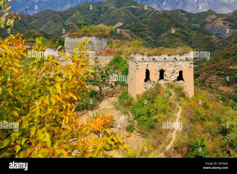 In autumn, the Great Wall of China Stock Photo - Alamy