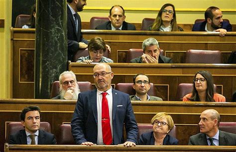 El Congreso Autoriza La Entrega Del Ordenador Del Exdiputado Tito