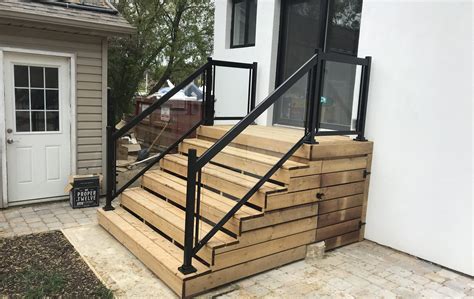 Guelph, ON Aluminum Railings and Column Systems - WATERLOO RAILINGS