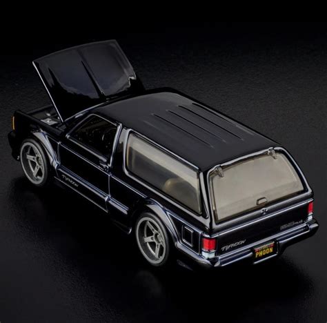 Hot Wheels Exclusive GMC Typhoon Sold Like Hot Cakes Autoevolution