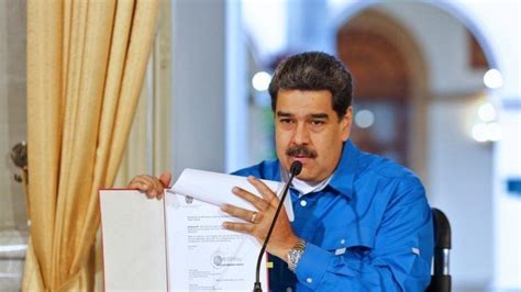 Venezuela Maduro acusa a EE UU de robar 1 300 millones de dólares de