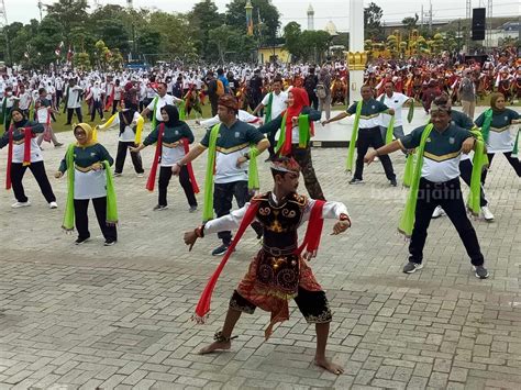 Diikuti Peserta Tari Remo Massal Di Jombang Pecahkan Rekor Muri