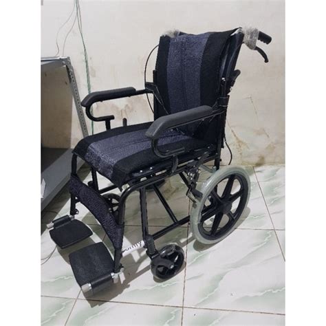 Jual Kursi Roda Travel Comfy Non Flip 16in M 8007 Shopee Indonesia