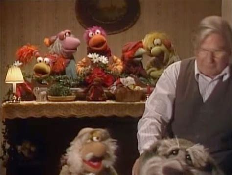 Holiday Film Reviews: A Muppet Family Christmas