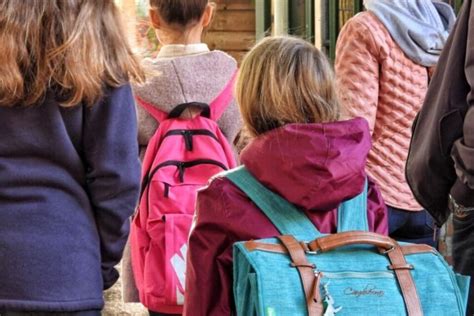 Pas De Rentrée En Seine Saint Denis Les Enseignants En Grève Dans Les écoles Et Collèges