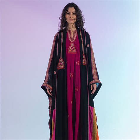 Abaya With Hand Embroidery From The Heritage Of Najd Art Of Heritage