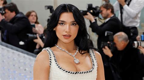 Dua Lipa S Stringy Mermaidcore Approved Bikini Was Covered In Sequins