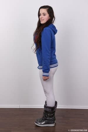 Lovely Tattooed Brunette Teen Chick Demonstrating Her Bo XXX Dessert