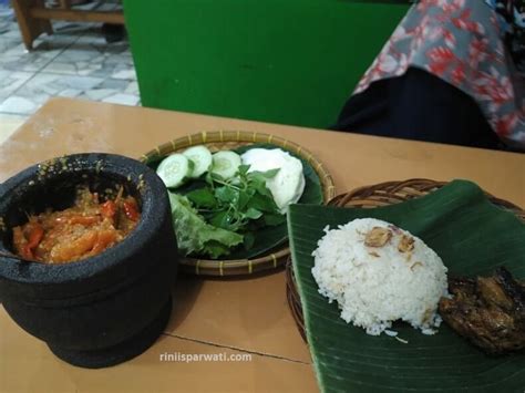 Butuh Rekomendasi Kuliner Di Lampung Yang Enak? Ada Seafood DLL