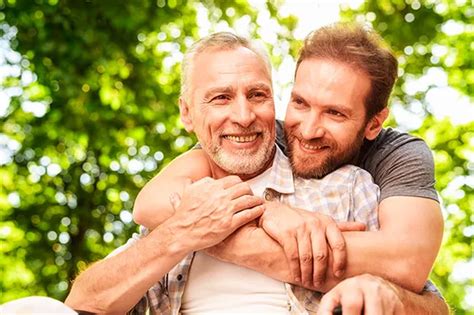 Что подарить папе на 60 летний юбилей. Что подарить папе на 60 лет ...