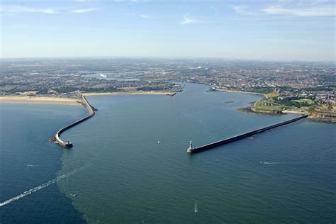 Tynemouth Harbor In Tynemouth Gb United Kingdom Harbor Reviews