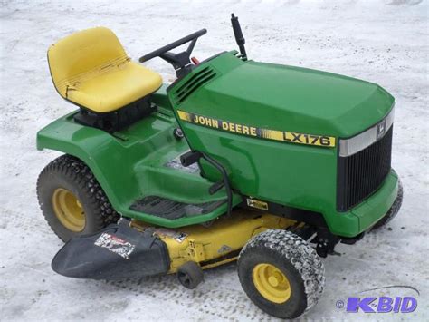 John Deere Lx176 Lawn Tractor K Series 14hp Le Lawn Tactors