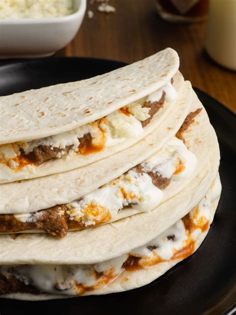 Honduran Baleadas - One Happy Housewife