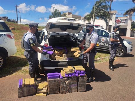 Polícia Rodoviária apreende quase 1 tonelada de maconha na Raposo