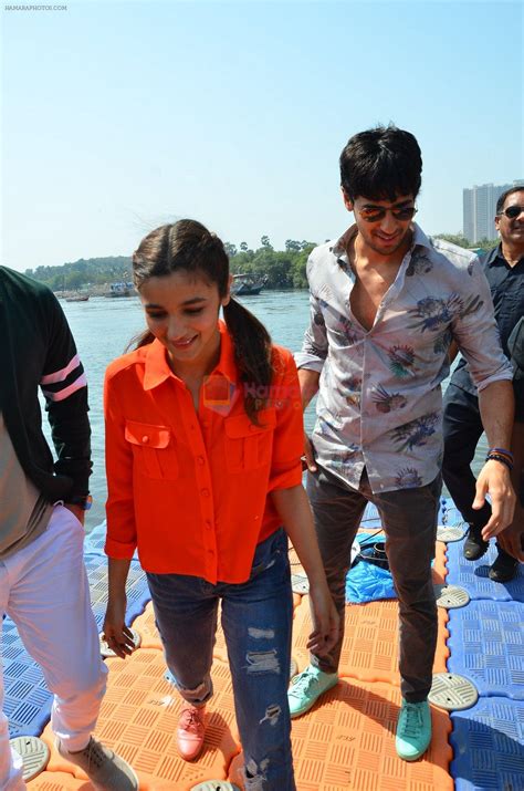 Alia Bhatt Sidharth Malhotra And Fawad Khan Snapped At Jetty In Mumbai