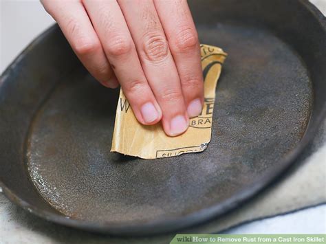 How to Remove Rust from a Cast Iron Skillet: 11 Steps