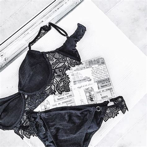 Hot Sexy Wendy Nguyen Bikini Pics