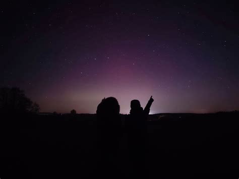 Na Warmię i Mazury wkroczyła zorza polarna Widok zapierał dech w