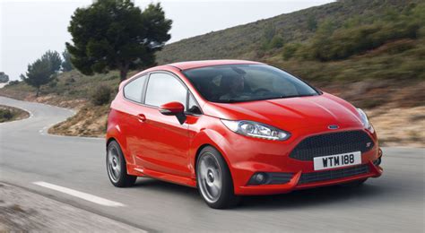 Ford Fiesta ST | Auto Class Magazine