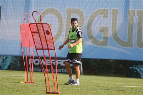 Del Bosque Medita Convocar A Nolito