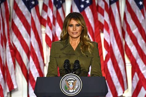 How many languages does Melania Trump really speak? Former First Ladys