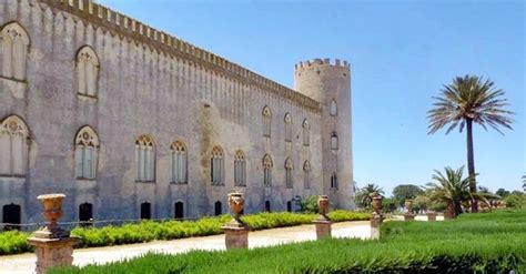 Castello Di Donnafugata Nel Labirinto La Scultura Teseo E Il