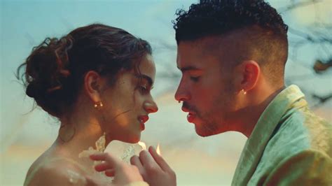 Rosalía y Bad Bunny arrasan con el nuevo videoclip de su canción La