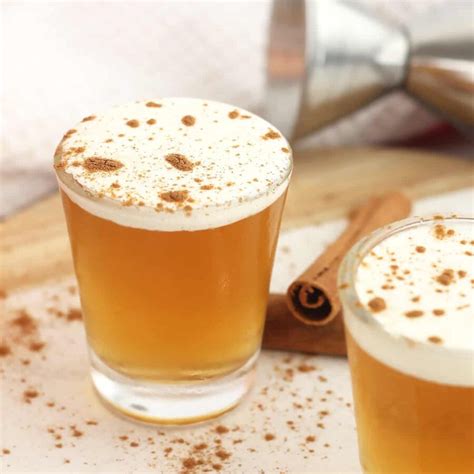 25 + Fireball Whisky Recipes for Cocktails & Shots!