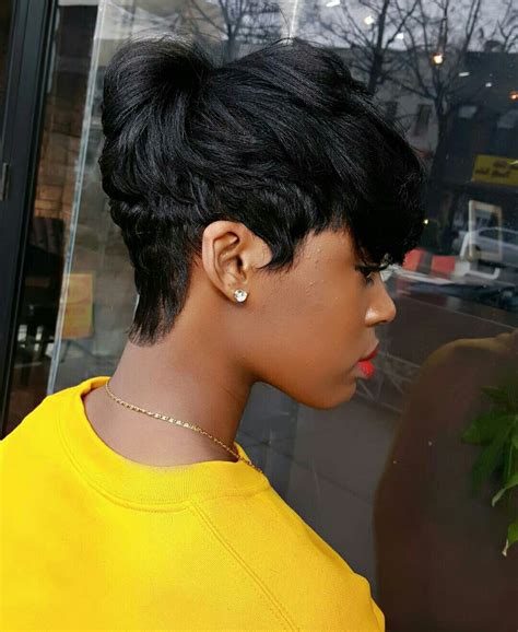 Pin By Shawanda Miller On Short Hair Tapered Haircut For Women Short Hair Styles Hair Styles